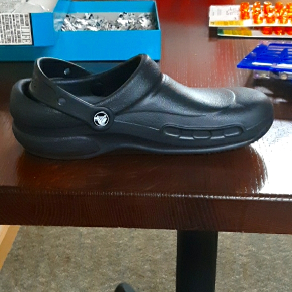 Crocs - Picture 3 of 6